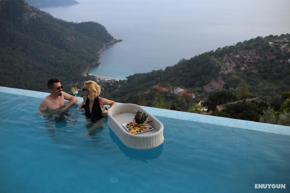Capella, Sea View, Pool