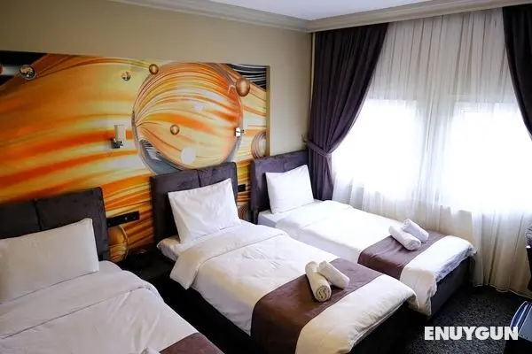 Loyal Standard Triple Room