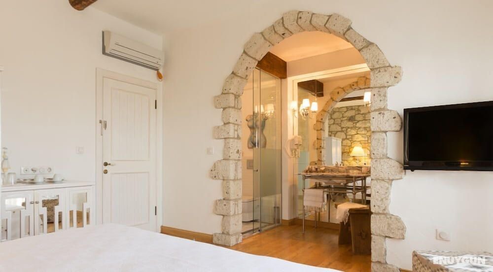 Double or Twin Room with Garden