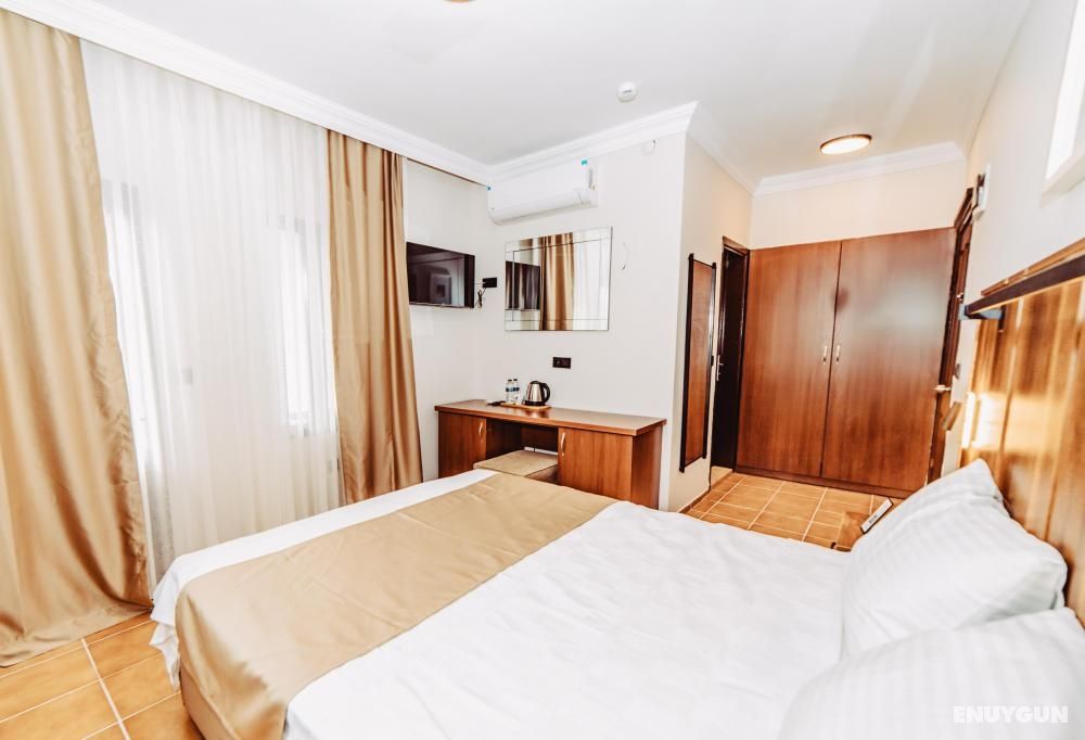 Standard Room, Land or Pool View, Upper Floor
