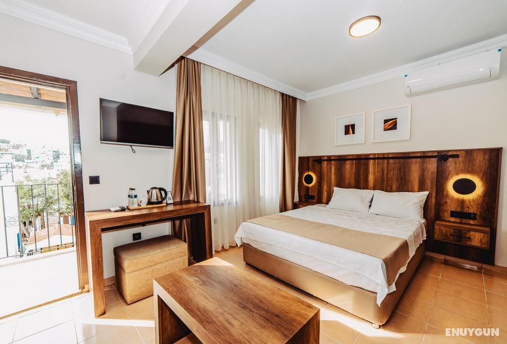 Connecting Room, Garden or Street View, 2nd Floor