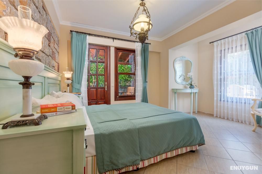 Standard Stone Room, Garden View