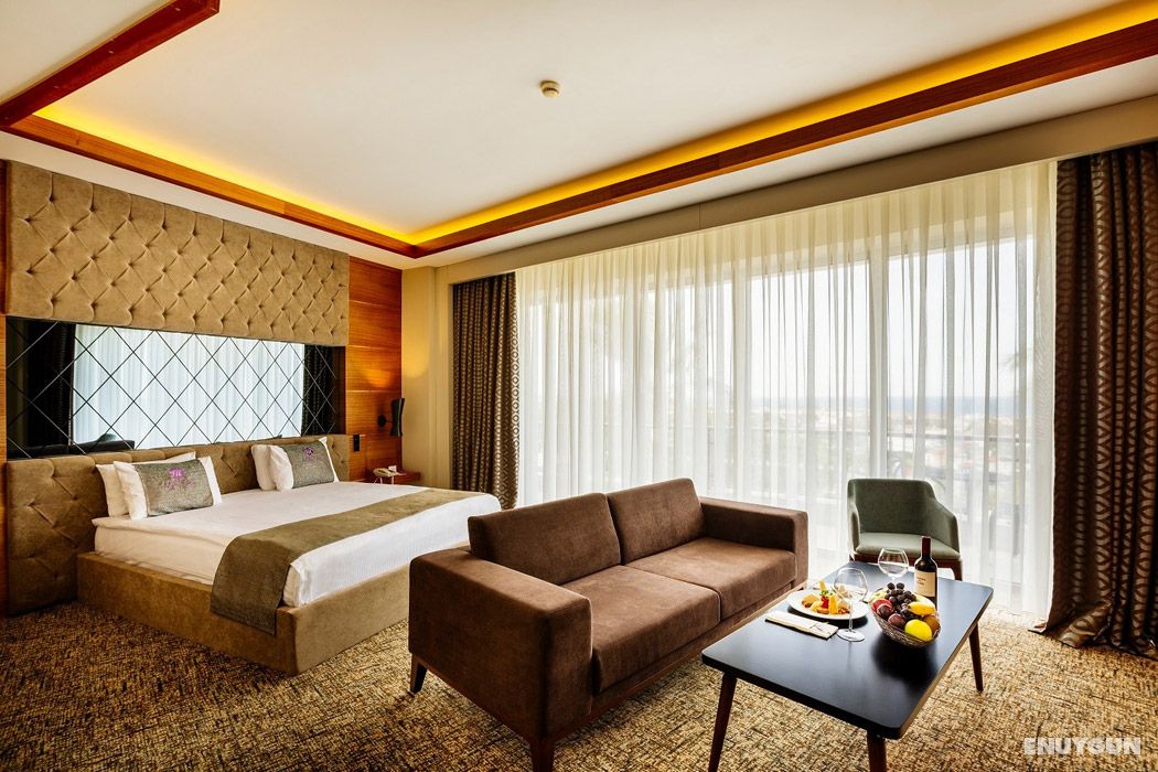 Main Building Marine Standard Room