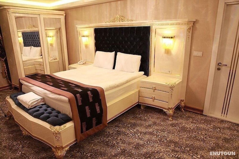 Royal Suite