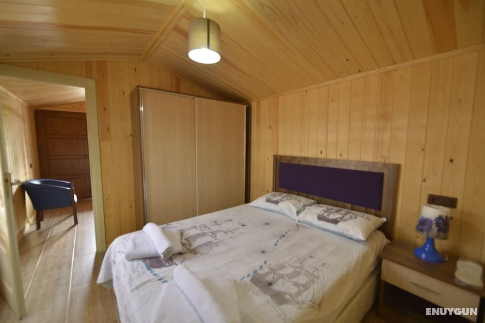 Business Bungalow, Beach View