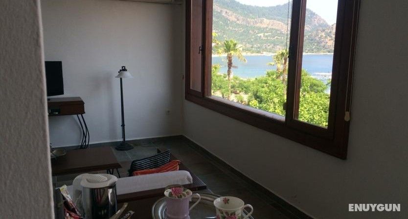 Family Room, Sea View