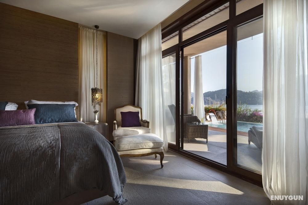 Deluxe Suite with Jacuzzi, Sea View