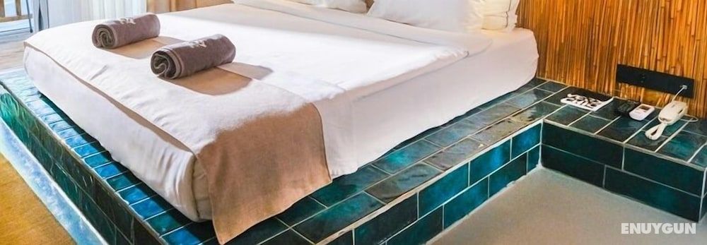 Carbon Neutral Hotel Room By Carbonkey-committed Certificate