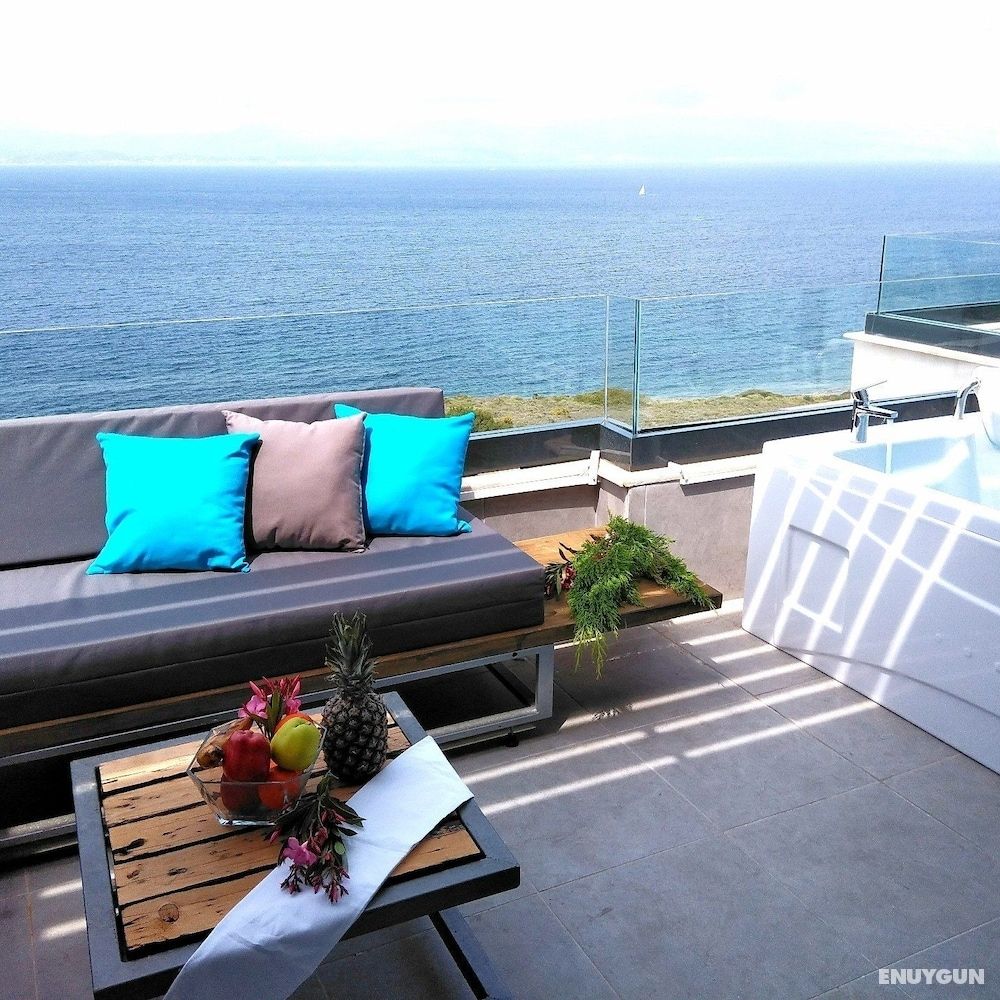 Exclusive Penthouse Suite (penthouse), Jacuzzi, Sea View (terrace)