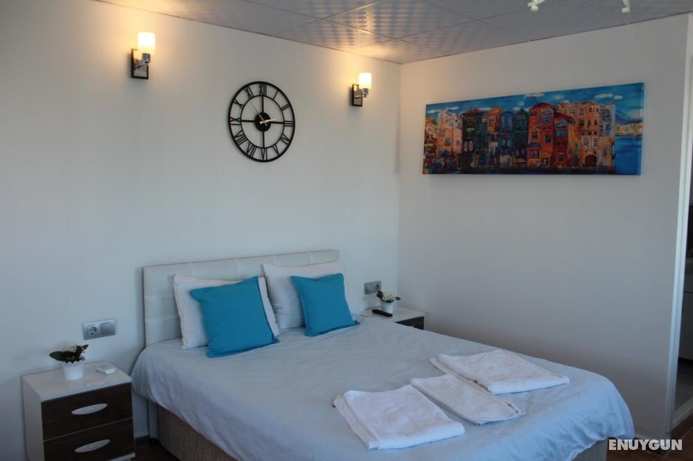 Economic Room, Sea View, 1st Floor