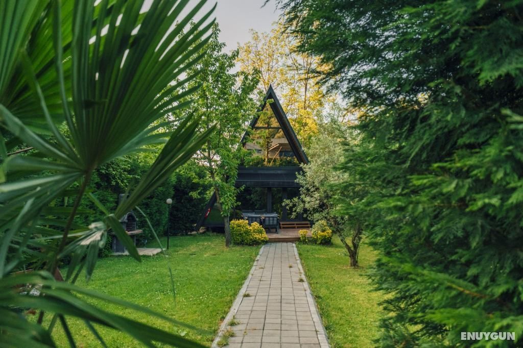 Bungalow Room for 4 People, Garden View, Balcony