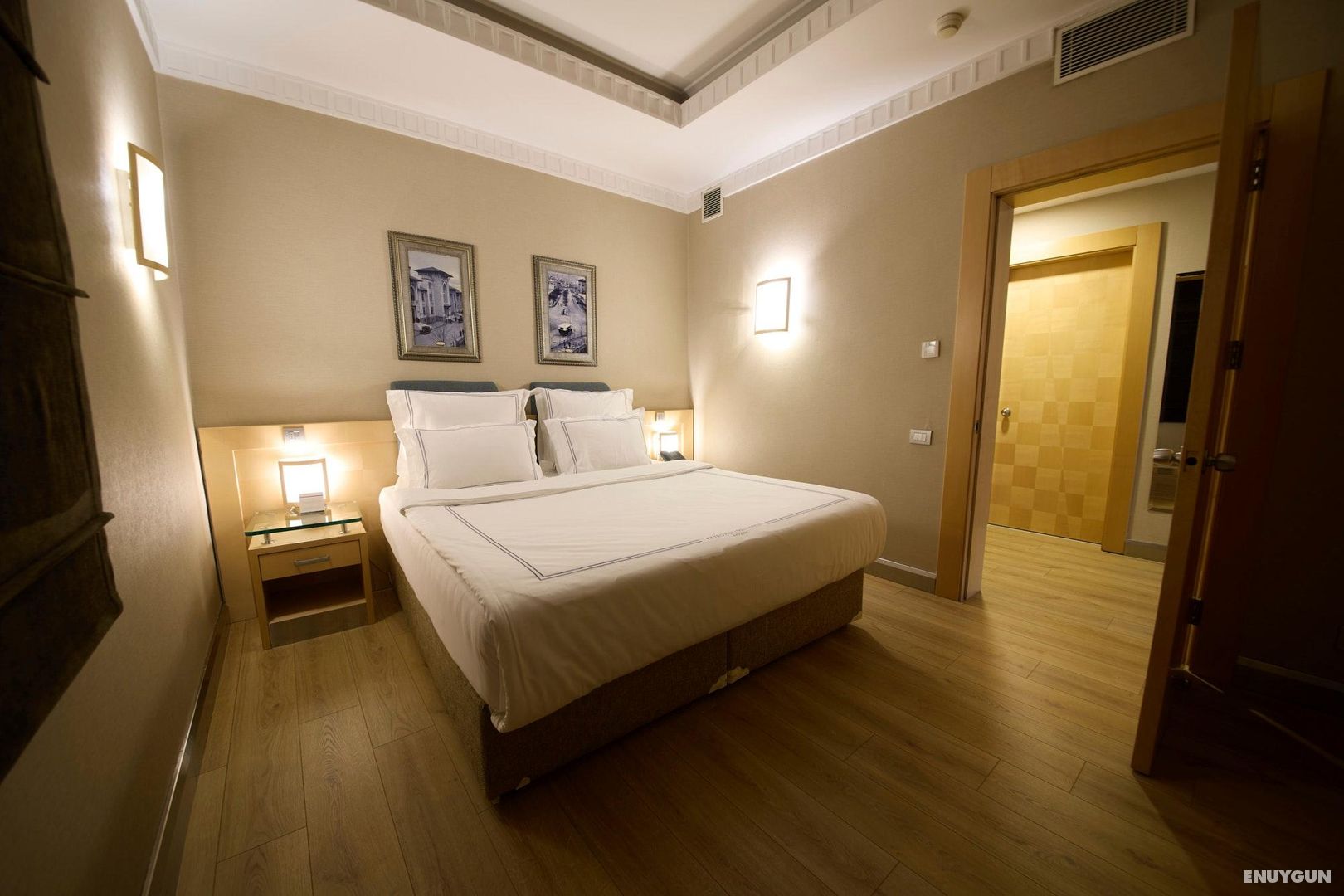 Junior Suite, City View