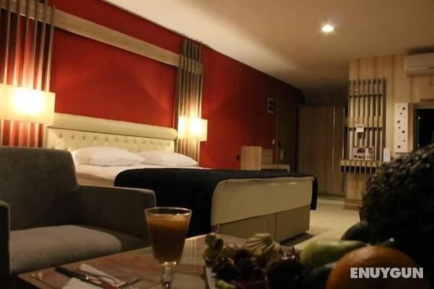 Deluxe Junior Suite Custom Room