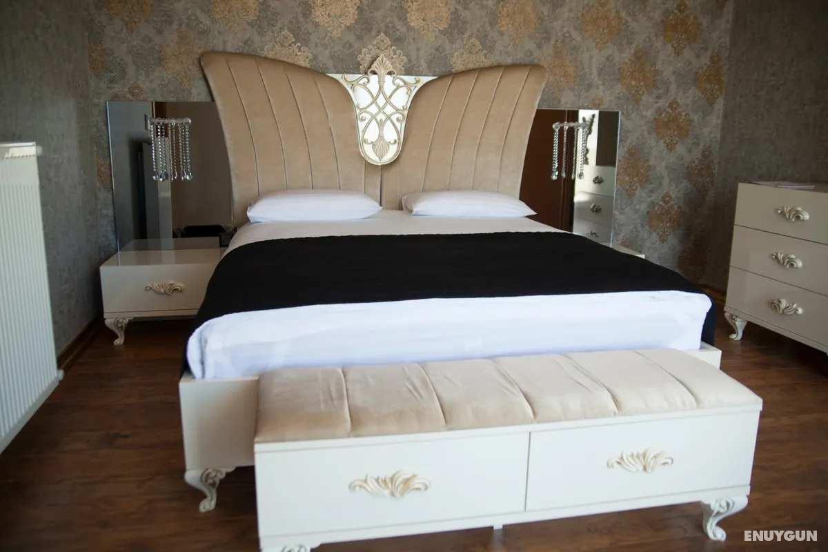 King Suite Custom Room