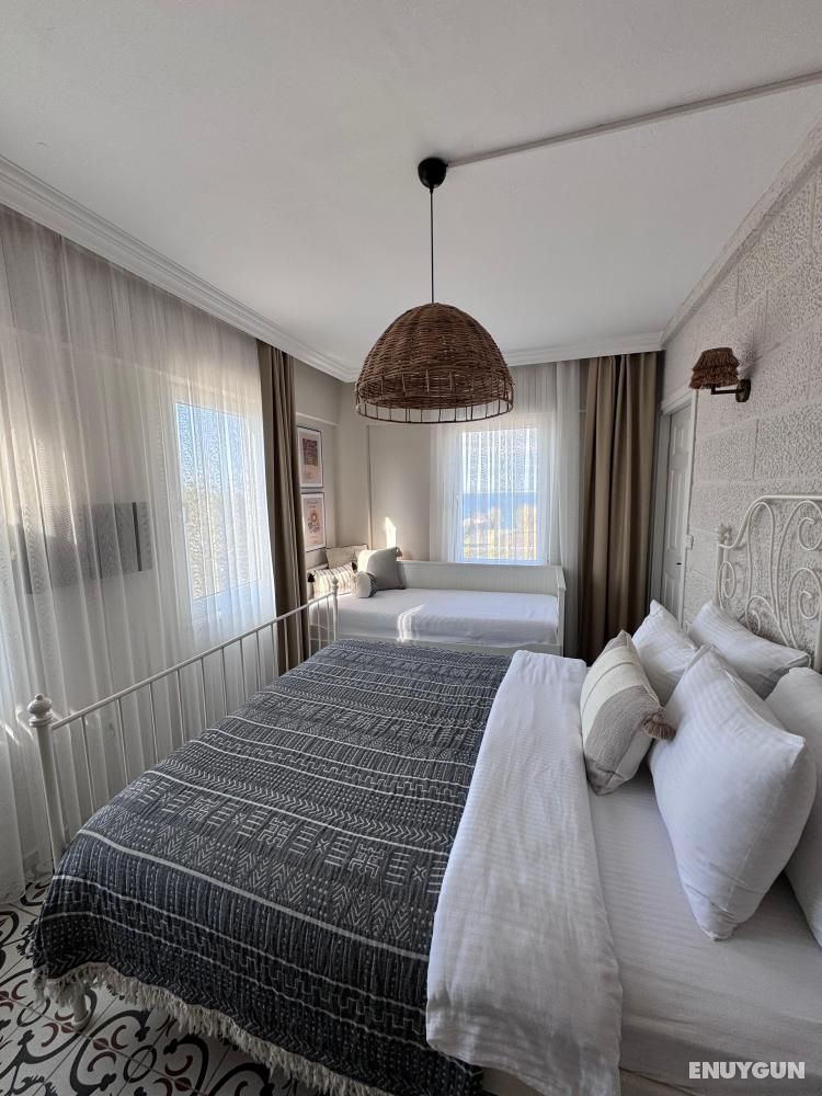 3 Person Room, Sea View, 2nd Floor
