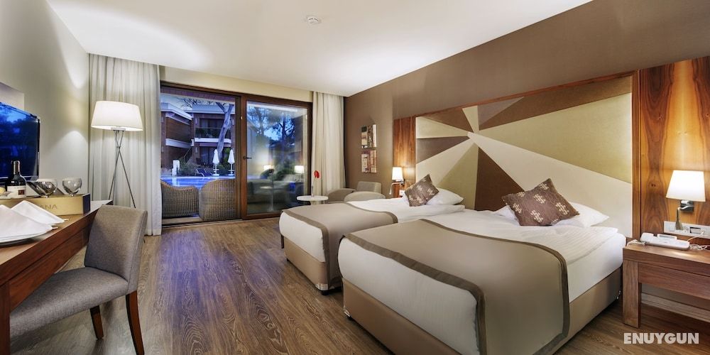 Lagoon Family Suite With One Bathroom