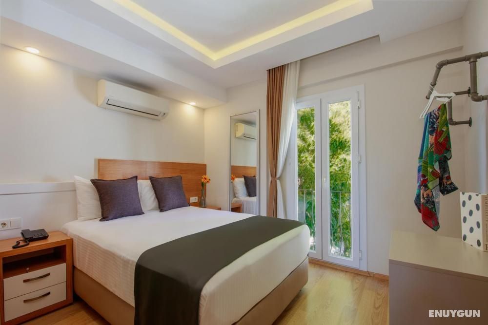 Economic Room, Garden View, French Balcony