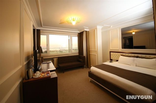 Deluxe Custom Room