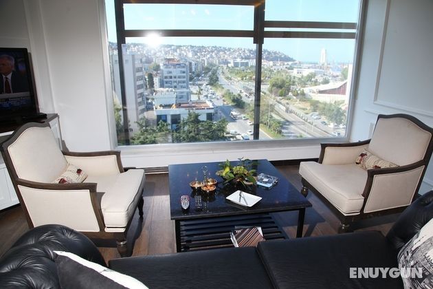 Suite Custom Room