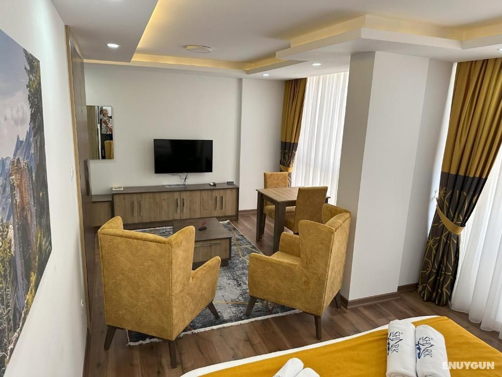 Studio Deluxe Room