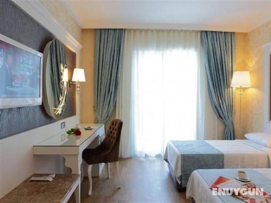 Standard Custom Room Land View
