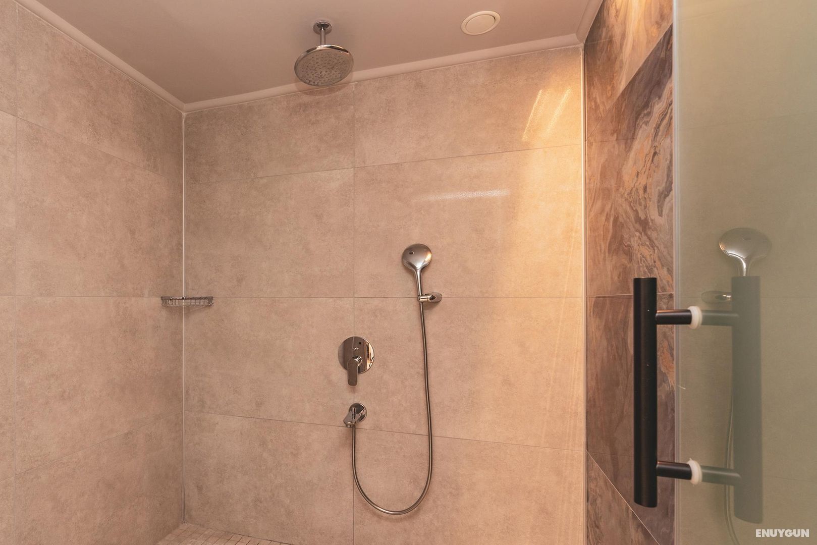 Annex Private Pool Room