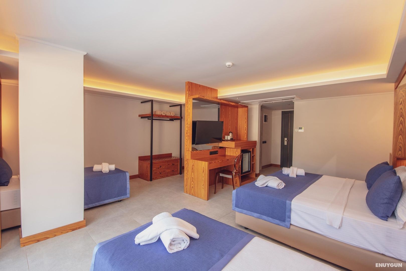 Annex Room