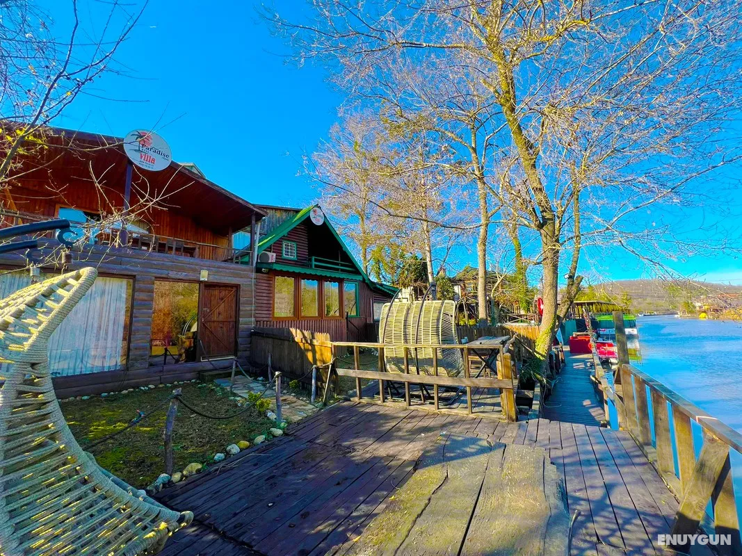 Villa 2**