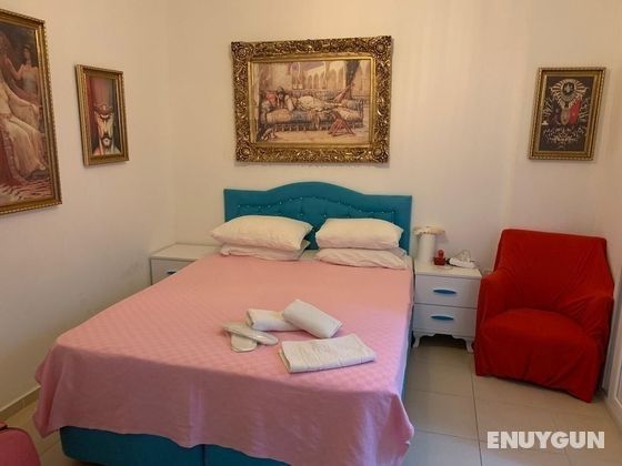 Deluxe Custom Room