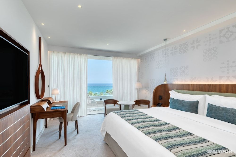 Superior Room, 1 King Bed, Sea View (balcony)
