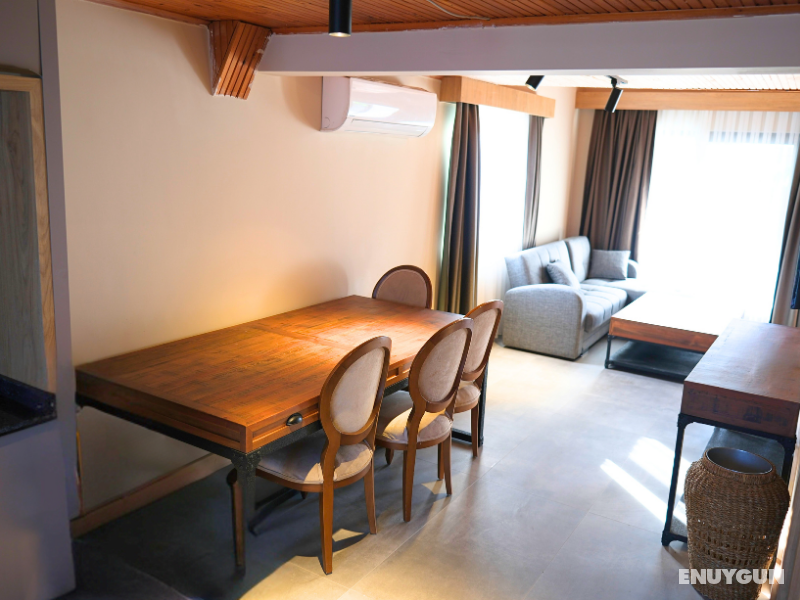 Apartment - Two Bedrooms, Garden View, Balcony
