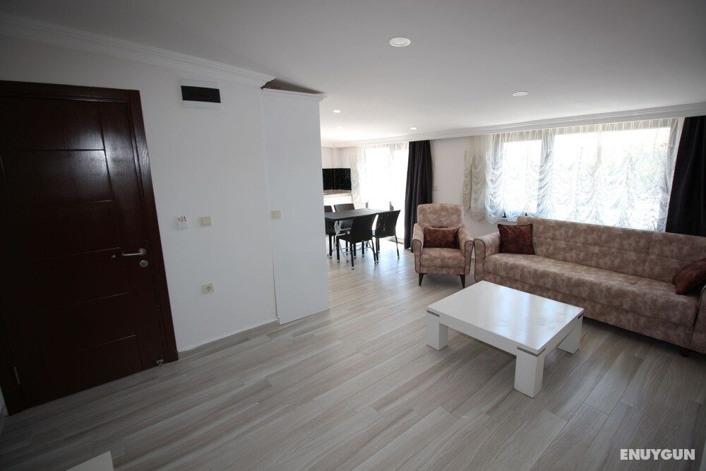 Luxury Suite