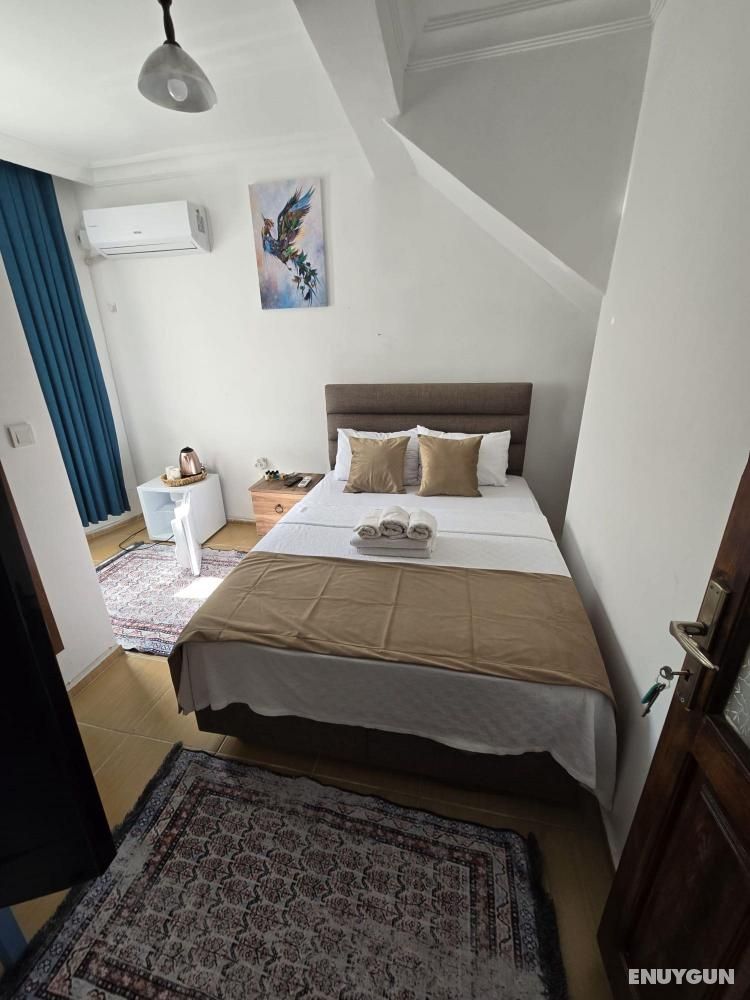 Suite, 2nd Floor