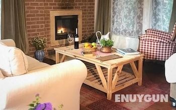 Suite, Fireplace
