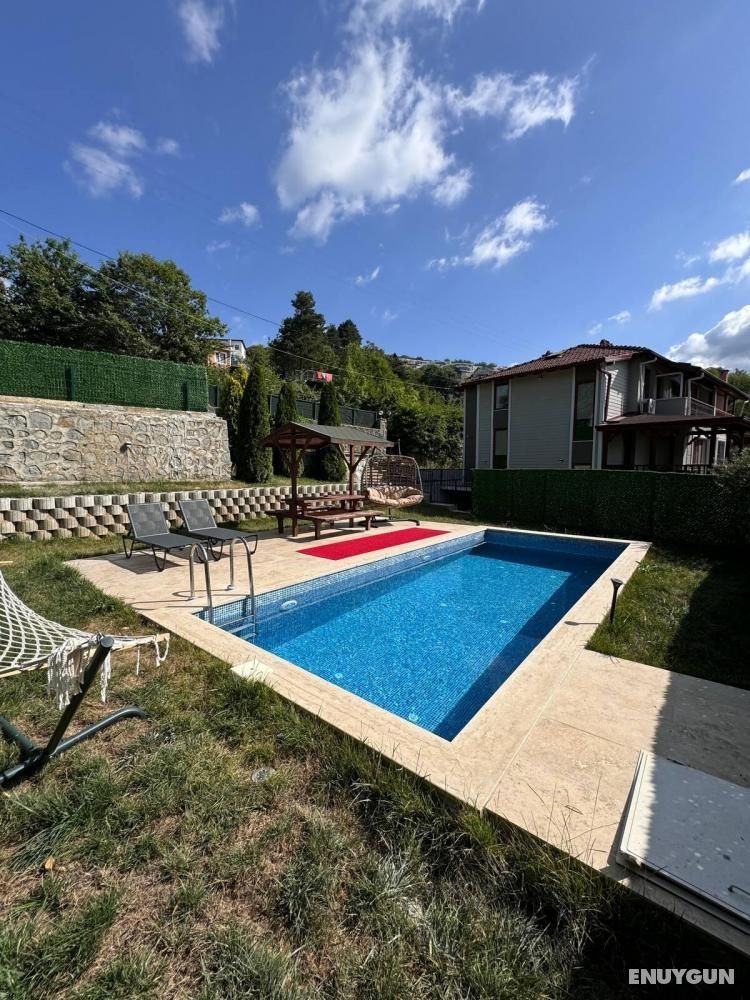 Villa 5+1 Room with Private Pool, Lake View, Private Heated Pool