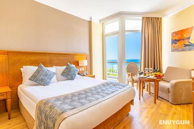 Main Building - Standard Sea View Room