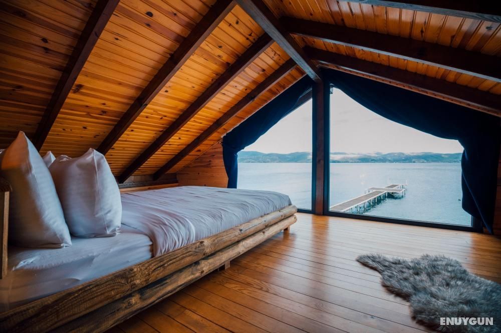 Suite Bungalow, Lake View, Balcony