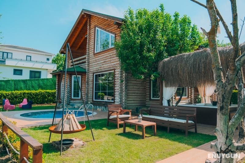 Bungalow, Lake View, Private Heated Pool