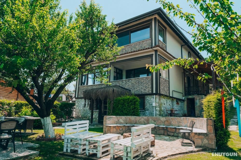 Stone House, Lake View, Jacuzzi