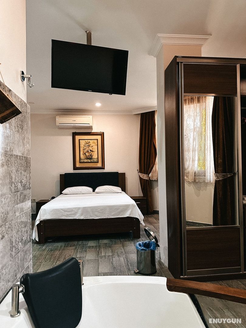 Suite, Garden View, Jacuzzi