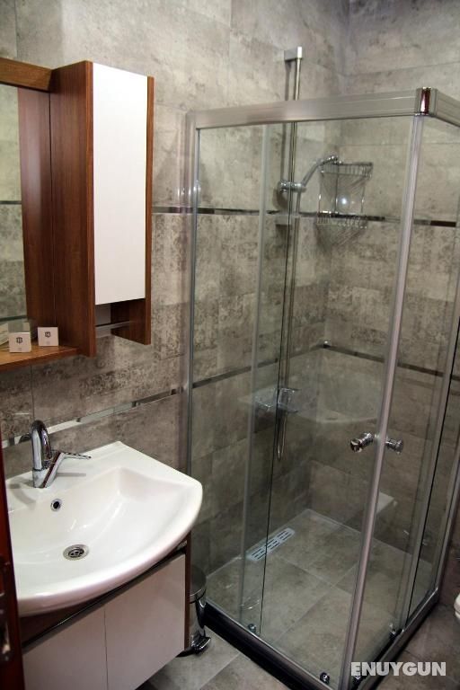 Deluxe Room with Jacuzzi and Fireplace, Pool View
