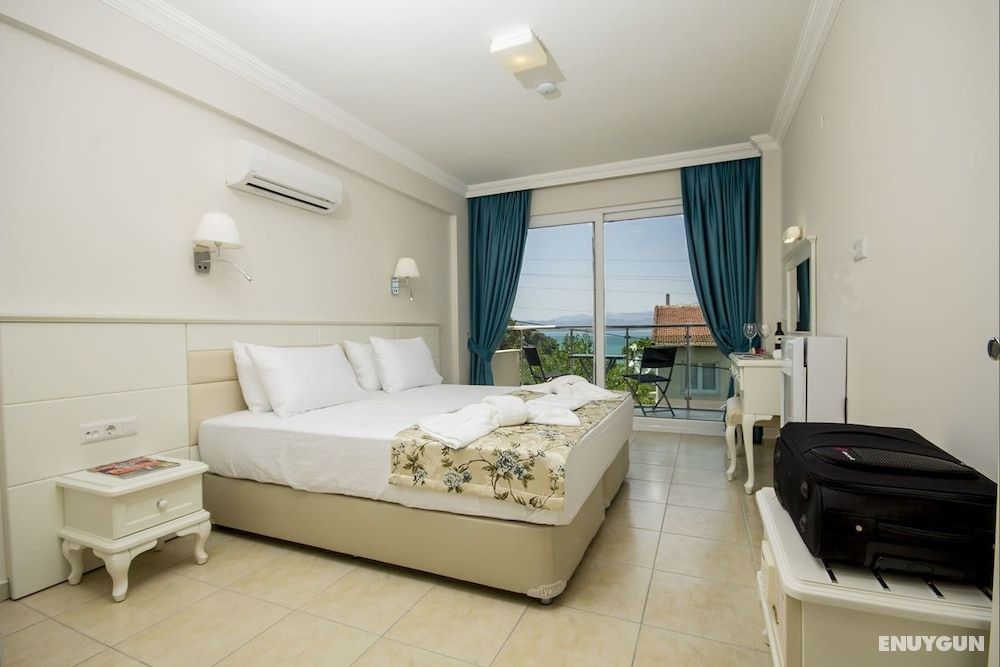 Suite, Sea View