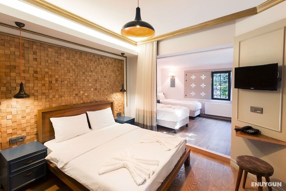 Family Quadruple Room, Multiple Beds
