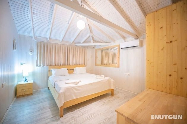 Bungalow Family Room