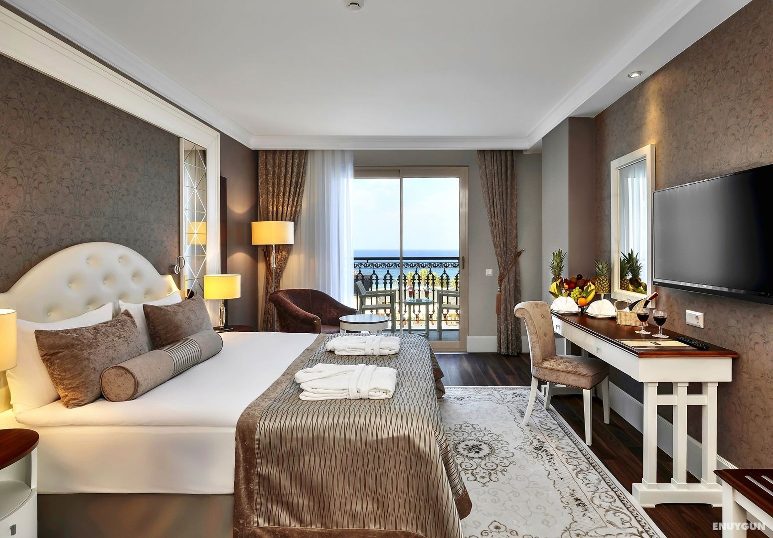 Standard Sea View