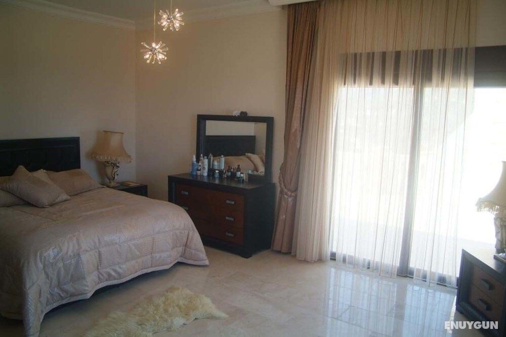 Villa, Ocean View