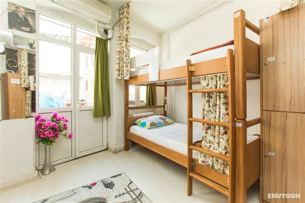 Shared Dormitory, Women Only