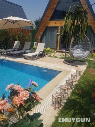 Bungalow with Jacuzzi, Mountain View, Private Heated Pool