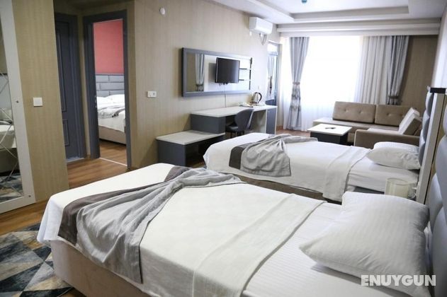 Suite Family Family Room