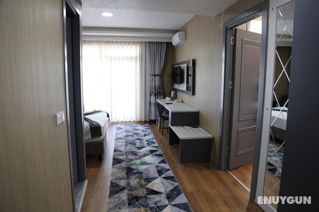 Junior Suite Custom Room